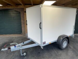 Syma gesloten enkelasser geremd L.307 x Br.151 x H.180cm